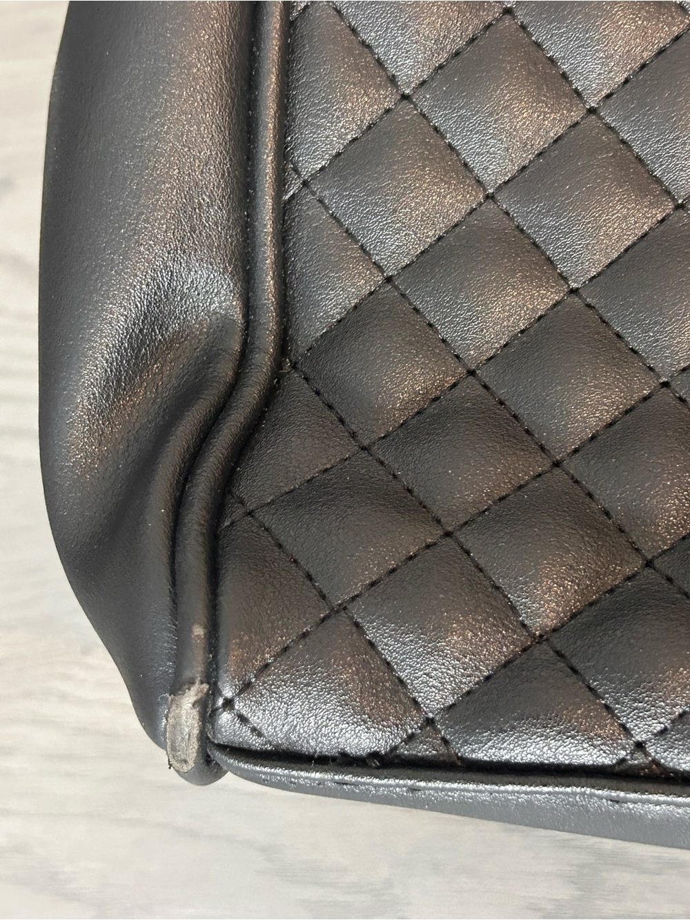 Quilted Black Gold Chain-Handle Tote Bag - Picture 4 of 11